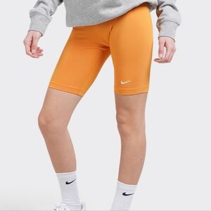 NEW Nike Tight Fit Mid Rise Shirt Length Vibrant Orange Bike Shorts Womens XS